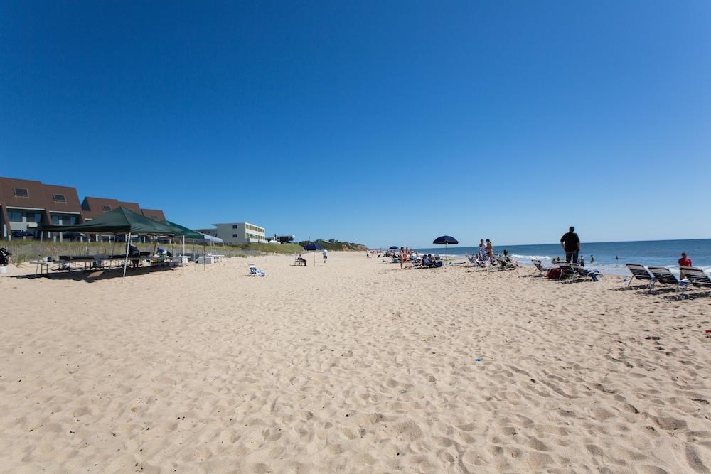 The Surf Club photo 30