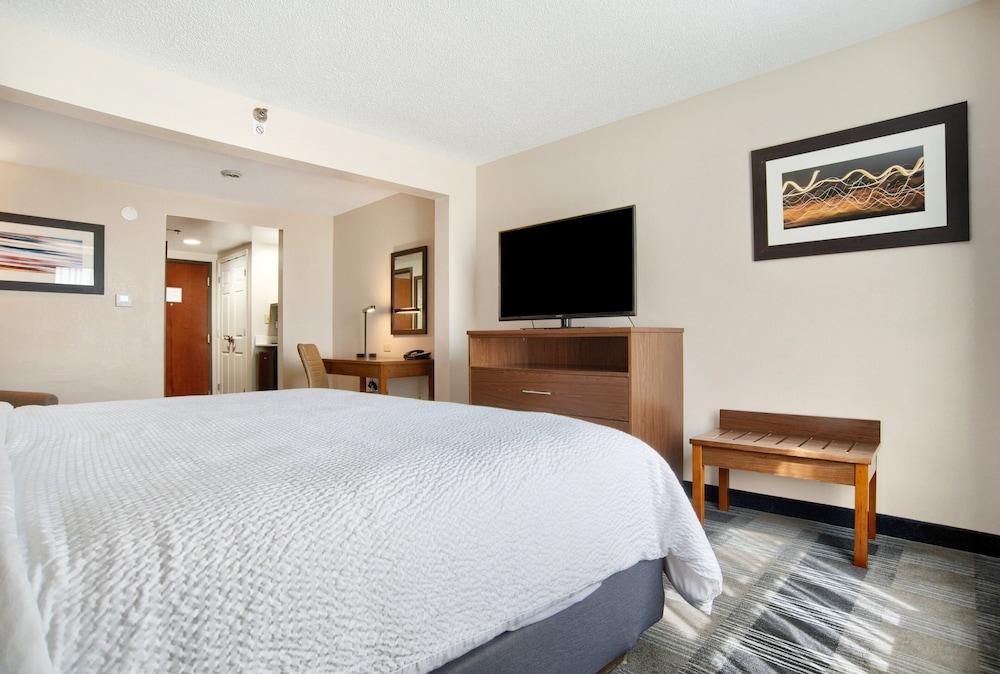 Holiday Inn Express Mobile I-65 by IHG photo 24