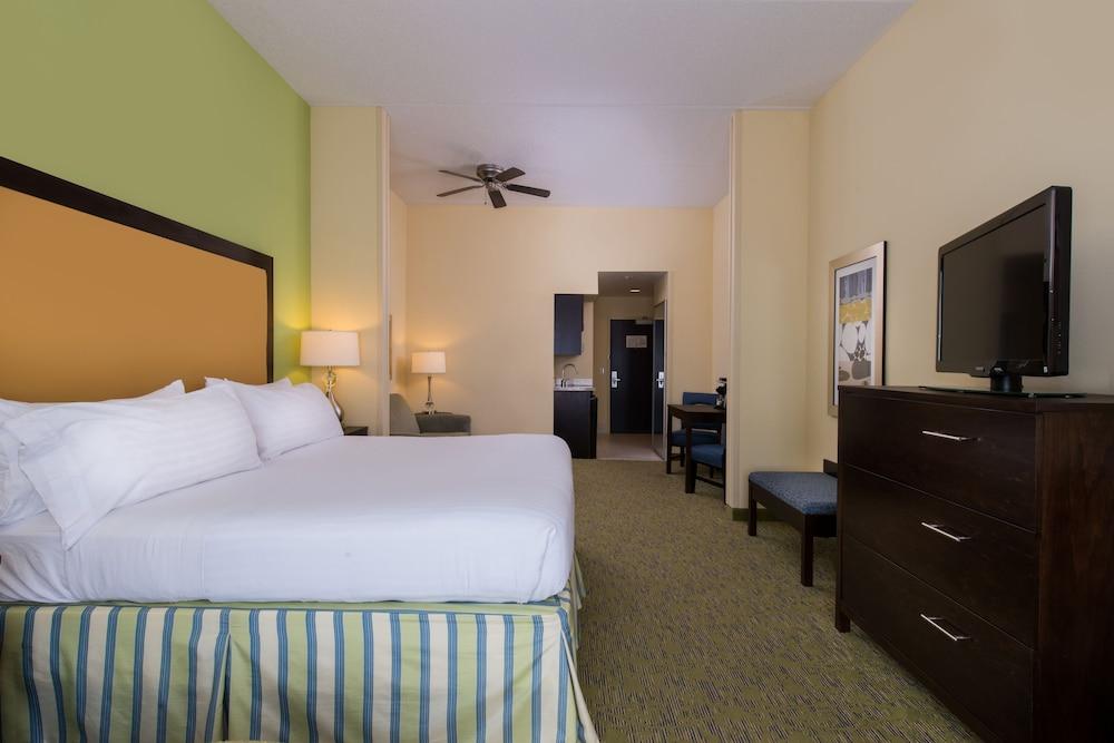Holiday Inn Express Hotel and Suites Scranton by IHG photo 6