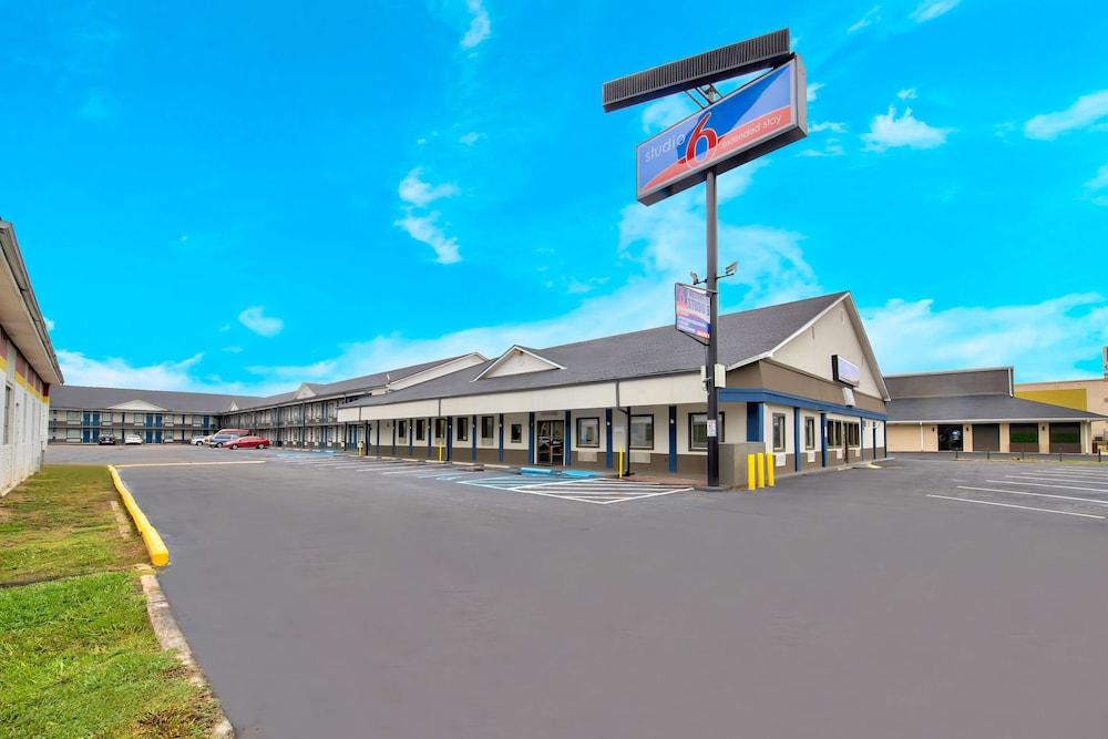 Studio 6 Jackson, MS - I-55 photo 1