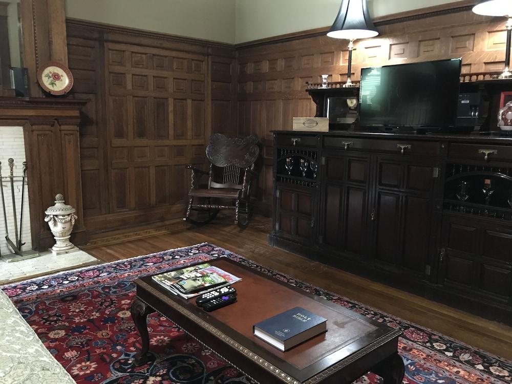 Edwardian Inn photo 33