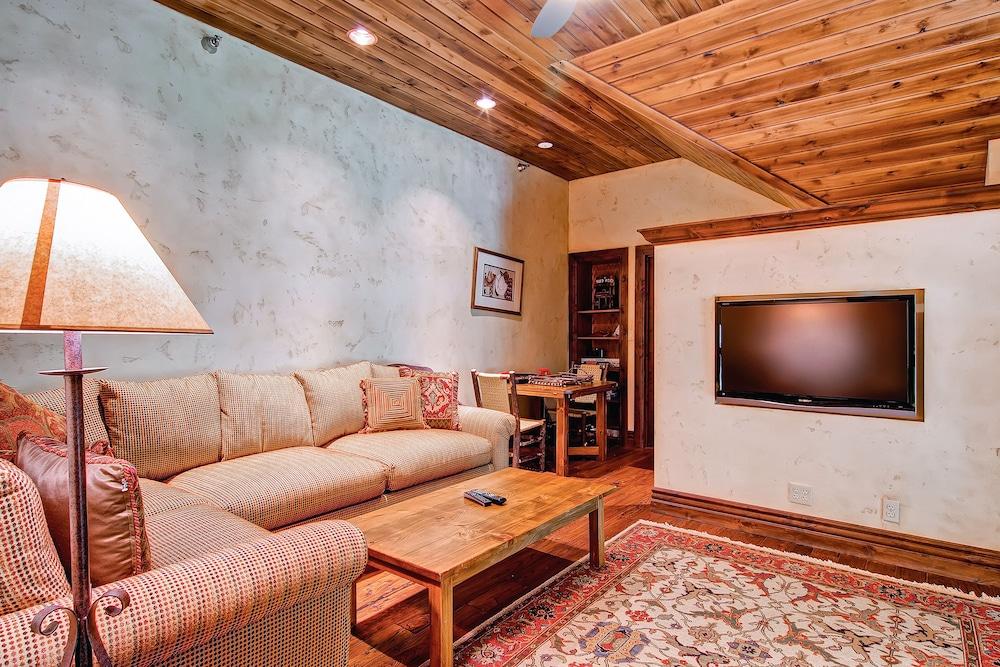 Highlands Area by East West Hospitality photo 47