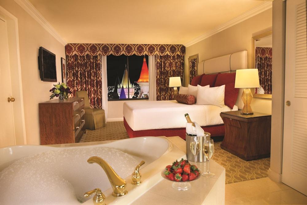 Excalibur Hotel & Casino photo 6