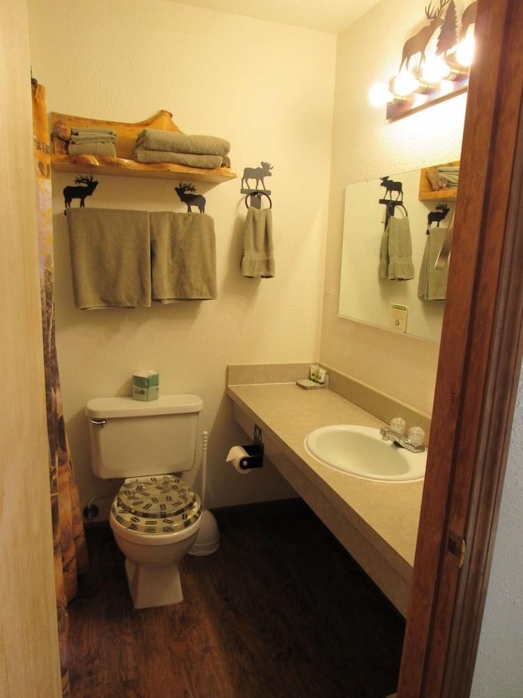 The Woodsman Country Lodge photo 14