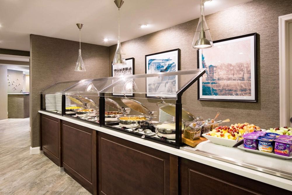 DoubleTree by Hilton Hotel Laurel photo 38