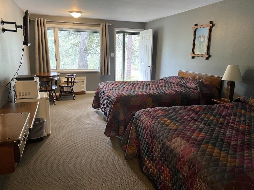 Rimrock Lodge photo 12