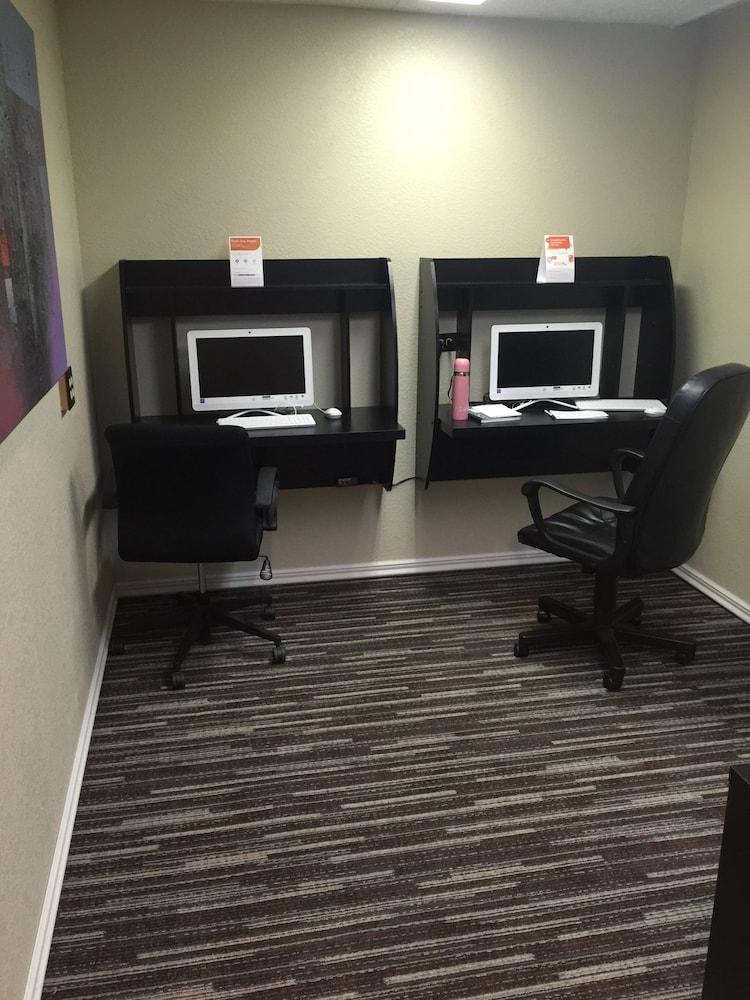 Quality Inn Buffalo photo 46