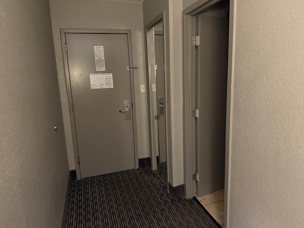 Sonesta Essential Rapid City photo 31