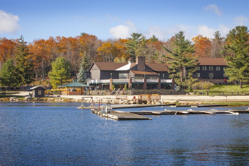 Split Rock Resort photo 90