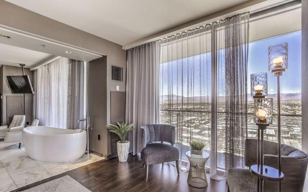 Palms Place Vacation Suites Collection photo 51
