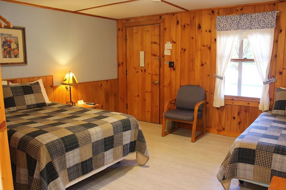 Blueberry Hill Motel photo 9
