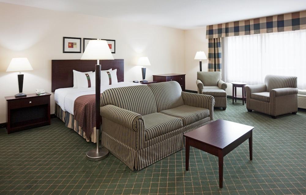 Holiday Inn & Conference Center Marshfield by IHG photo 36