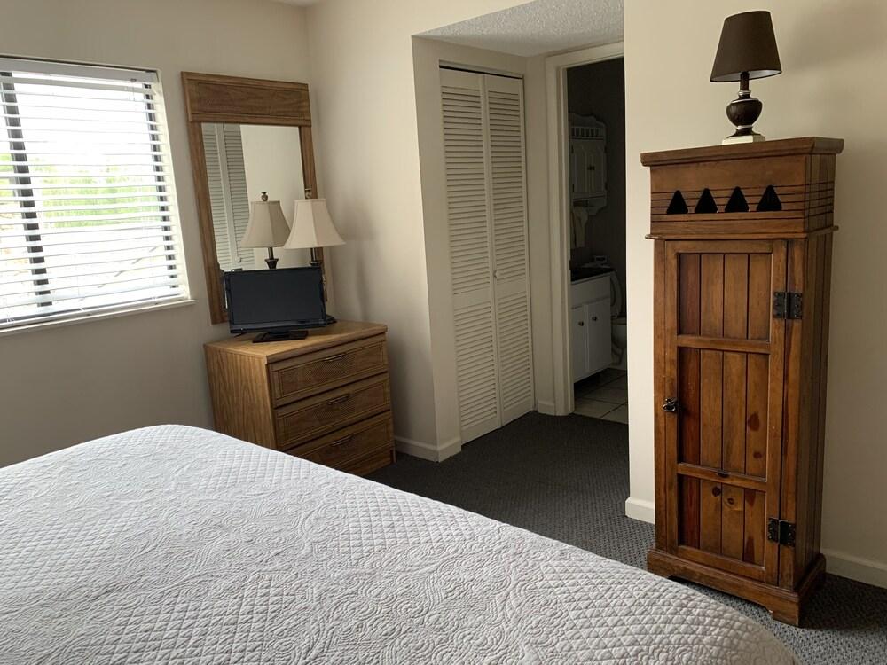 Laurel Inn Condominium photo 17
