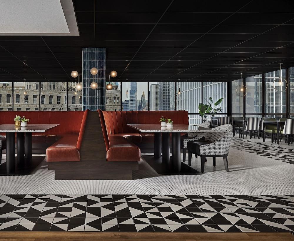Holiday Inn Chicago Dwtn - The Mart by IHG photo 2