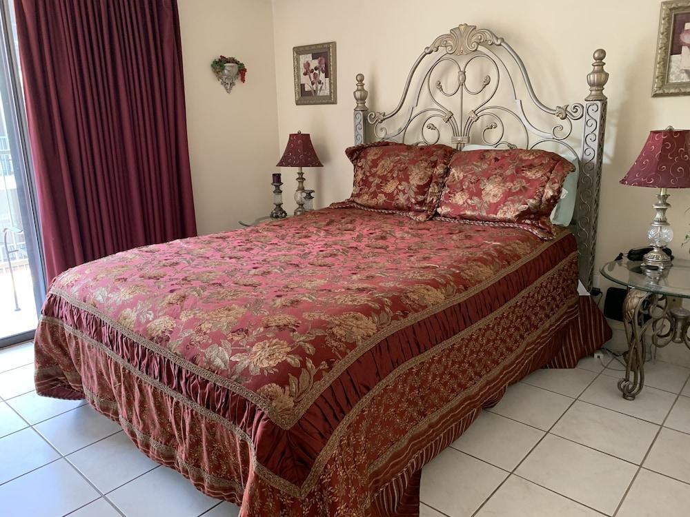 Oak Square Rentals photo 8