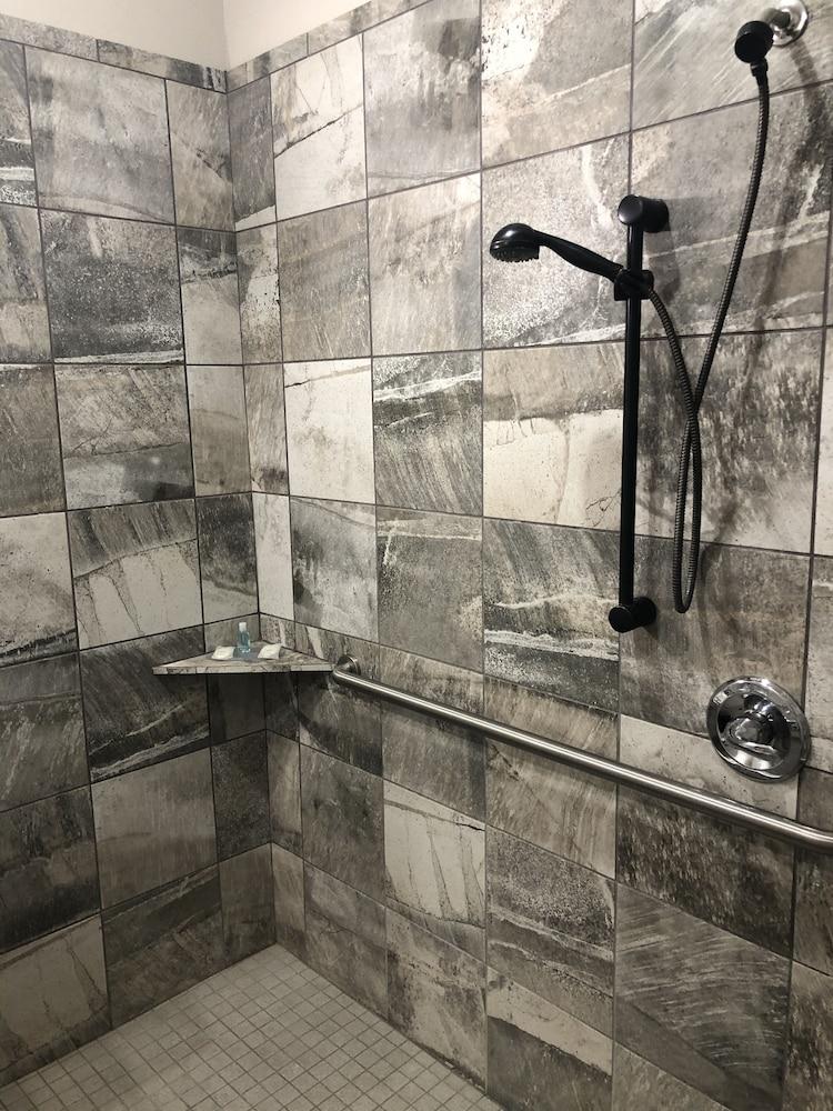 MainStay Suites Odessa I-20 photo 16