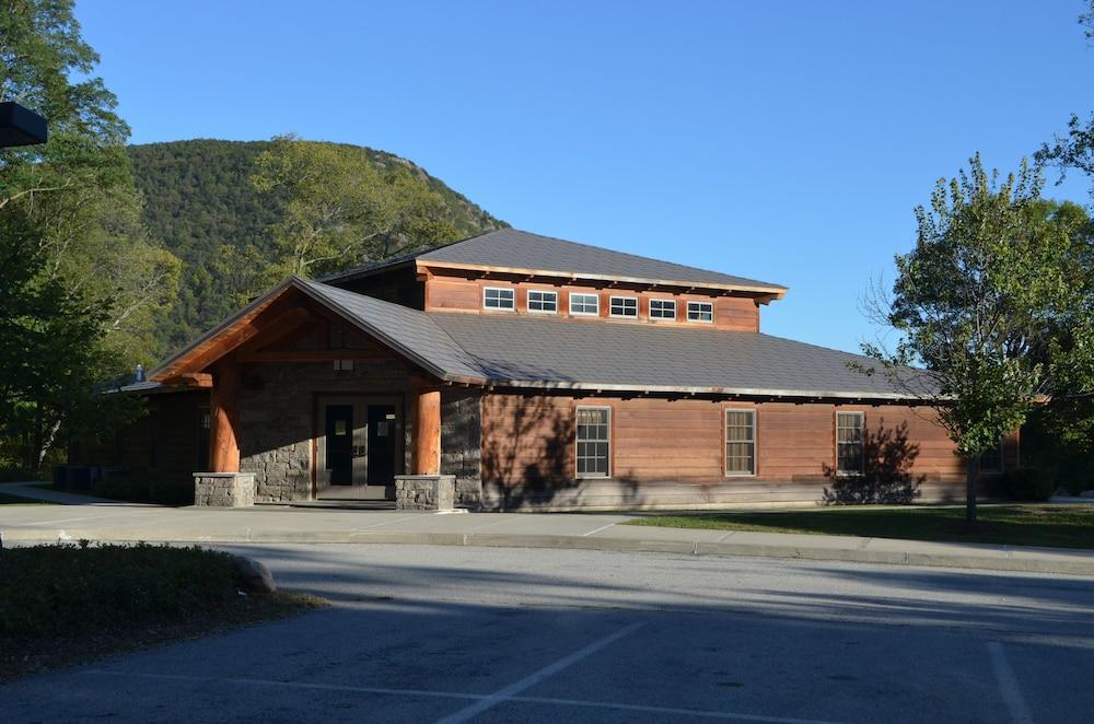 Holiday Inn Express West Point by IHG photo 37