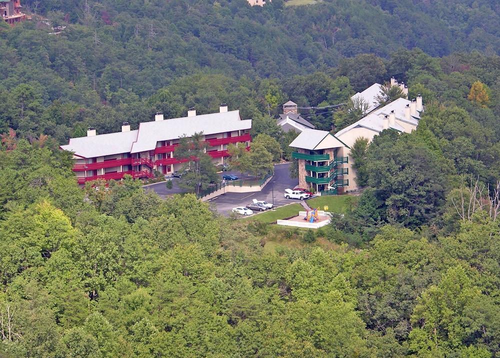 Laurel Point Resort photo 41