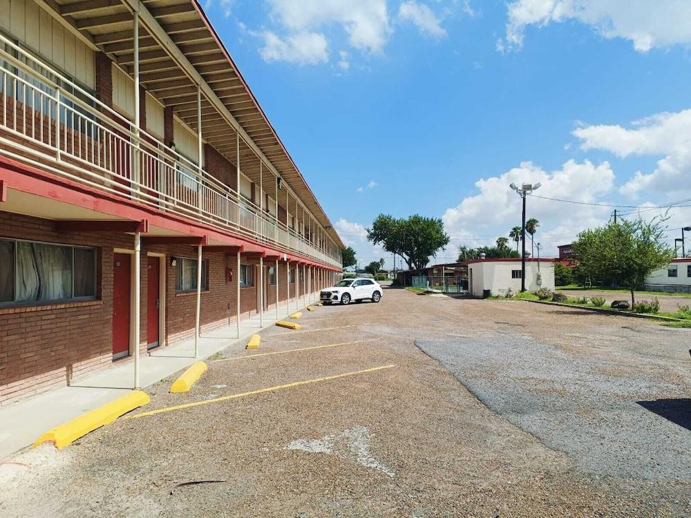 Pen Ann by Capital O Pharr/McAllen TX photo 37