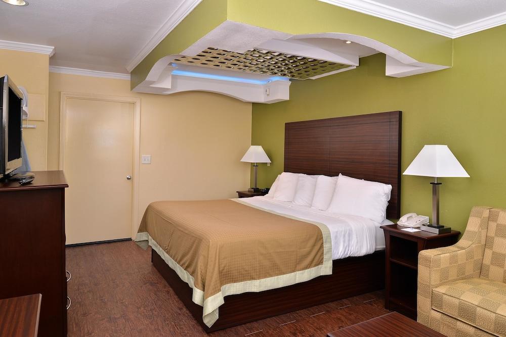 Americas Best Value Inn Winona photo 4