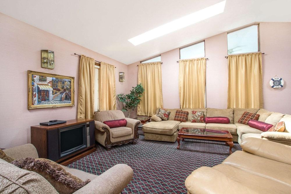 Knights Inn Endwell photo 4