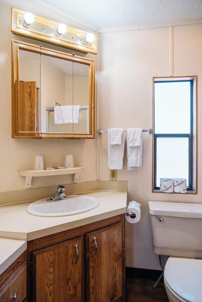 Black Meadow Landing photo 50