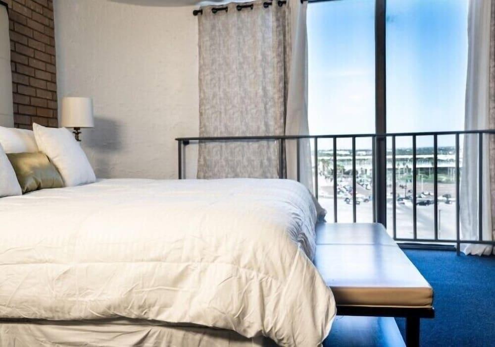 The Landmark Hotel photo 10