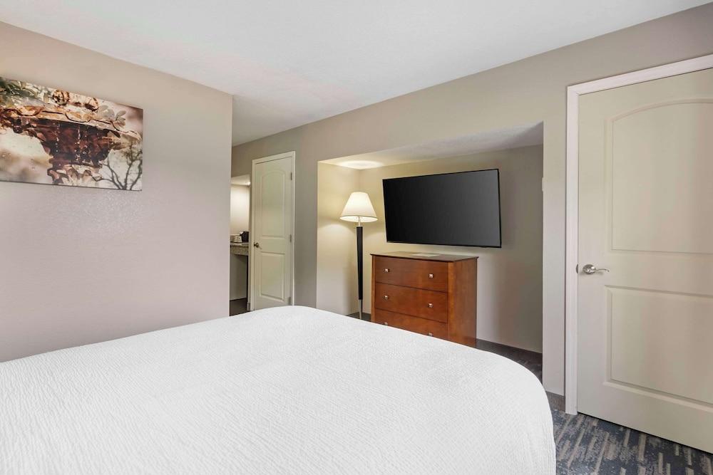 Country Inn & Suites by Radisson, Pickerington, OH photo 15