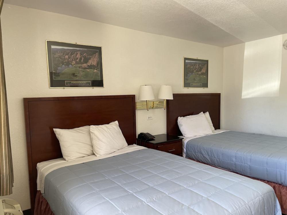 Farmington Inn photo 23