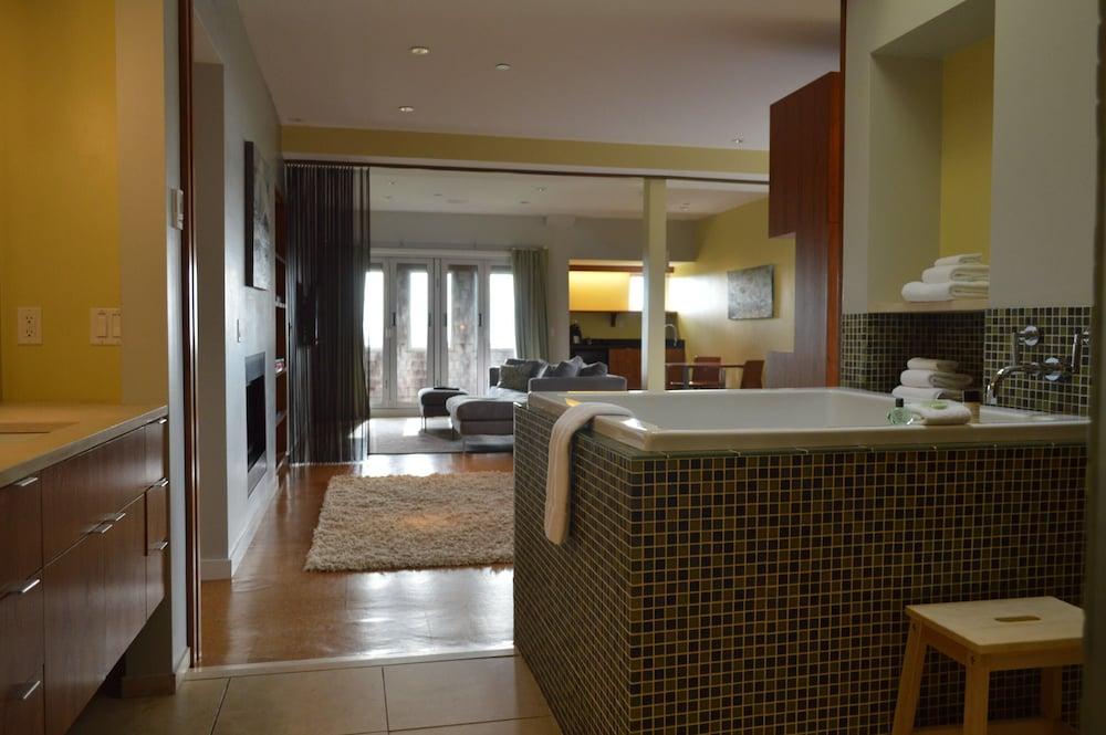 Stone House Inn photo 78