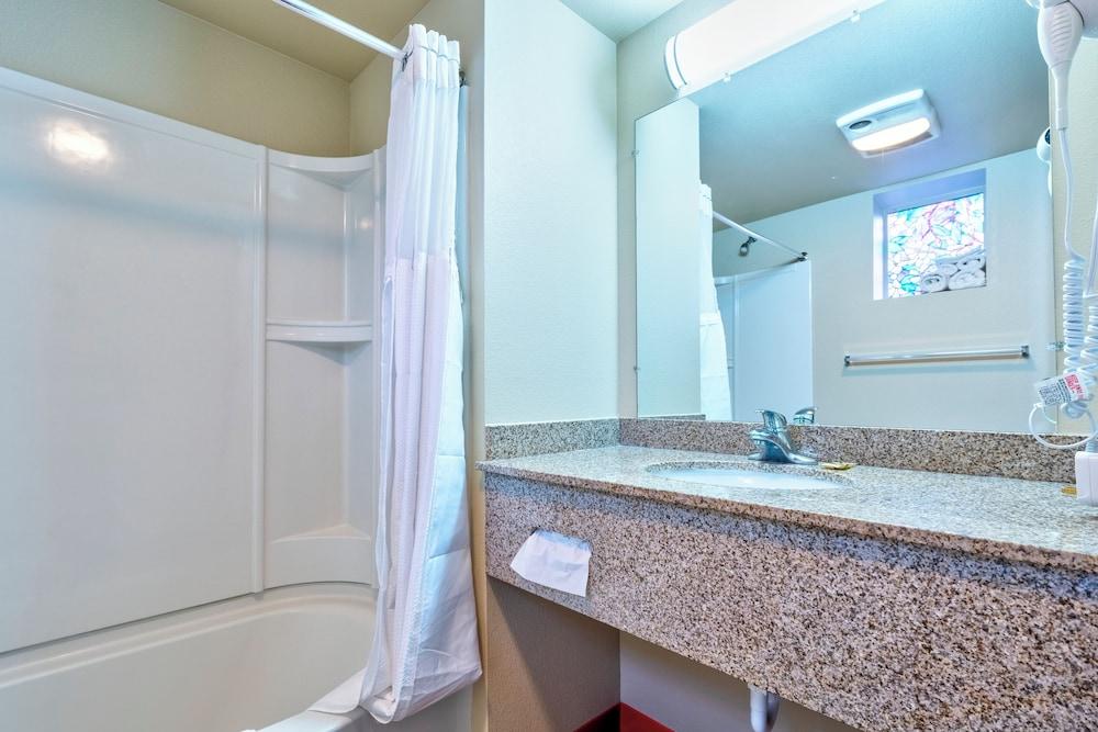 City Inn photo 9