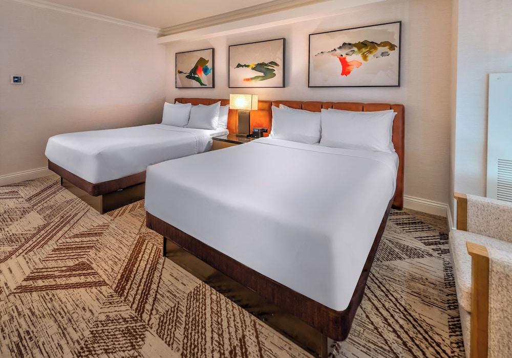 Atlantis Casino Resort Spa photo 13
