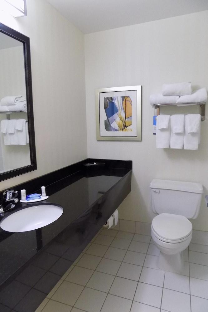 Fairfield Inn by Marriott Indianapolis South photo 16