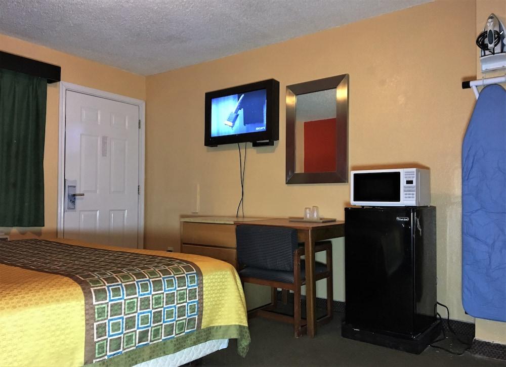 4 Star Motel photo 2