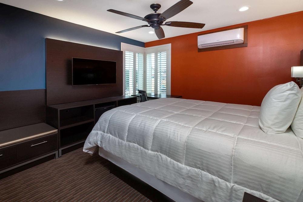 Hotel Vinea, a Travelodge by Wyndham photo 14
