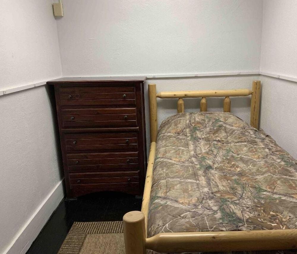 Nashwauk Lodging - Hostel photo 38