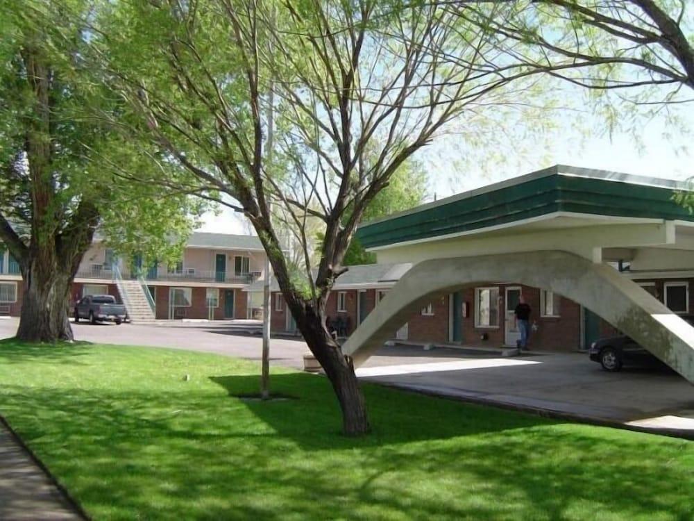 Gunnison Inn photo 1