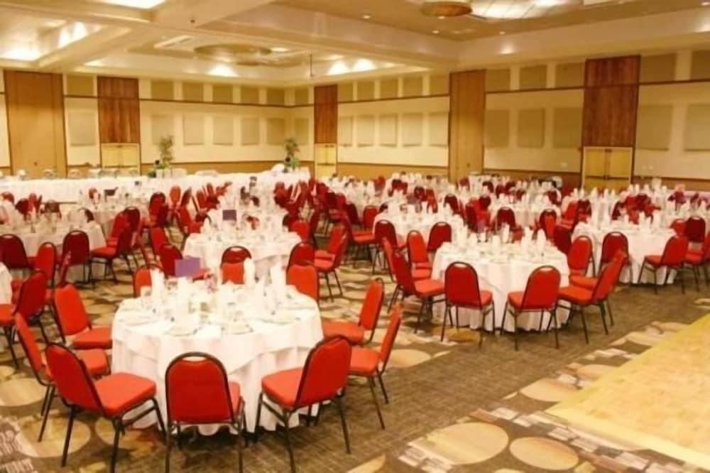 Ohkay Casino Resort Hotel photo 24
