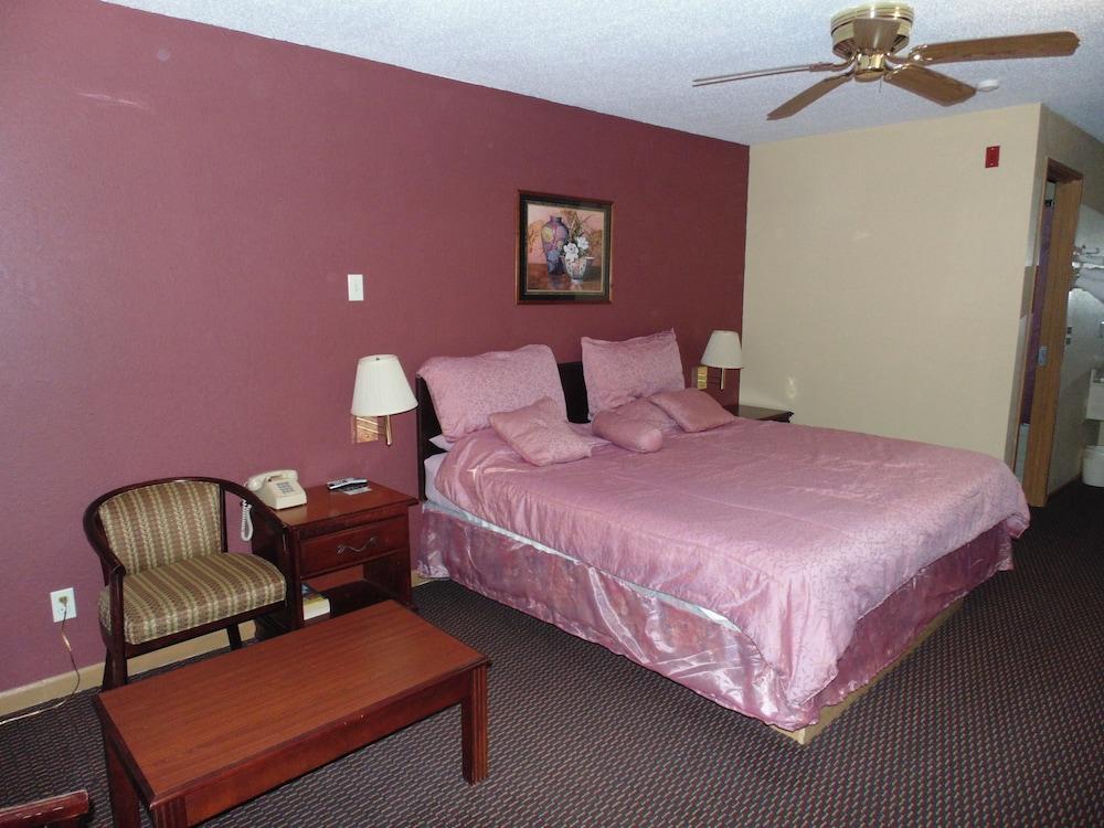 First Western Inn photo 45