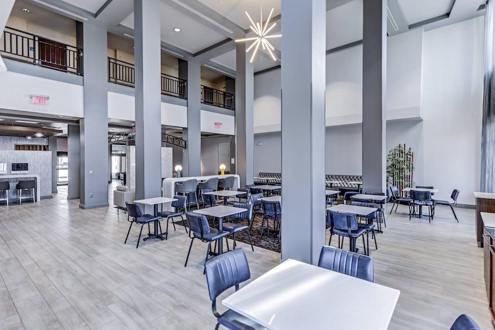 Holiday Inn Express Hotel & Suites Columbus Univ Area - Osu by IHG photo 29