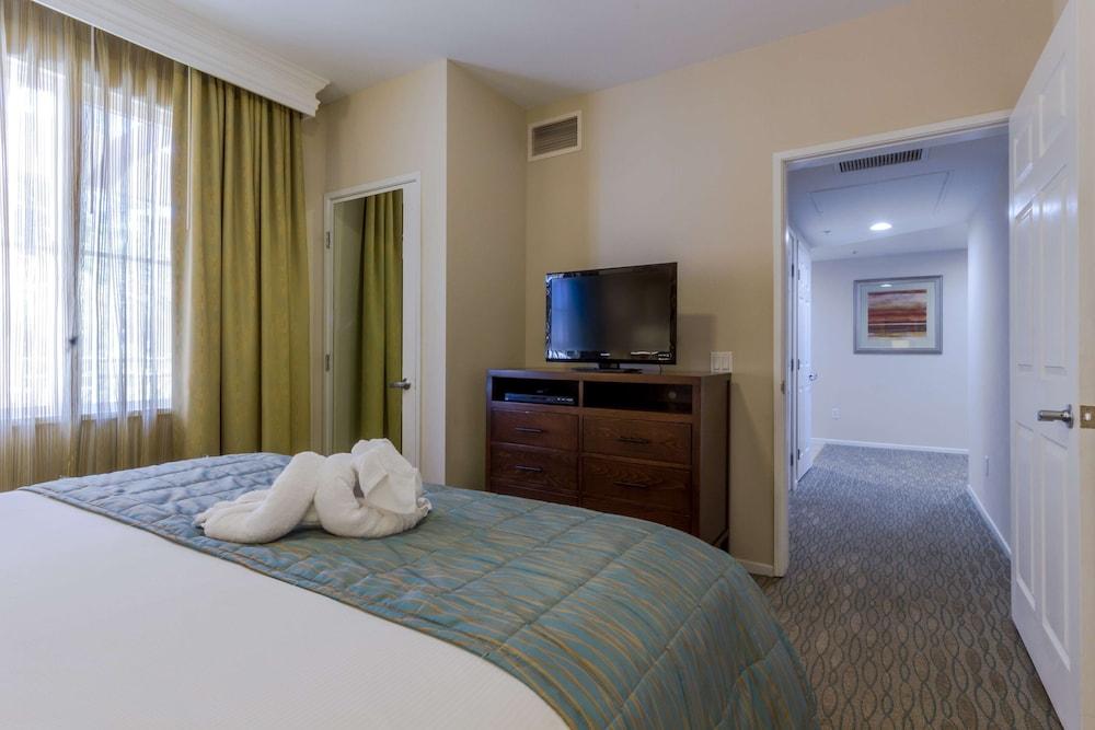 Grand Pacific Palisades photo 28