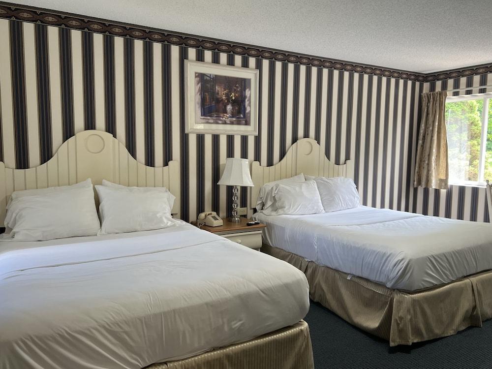 Rocky River Inn photo 9