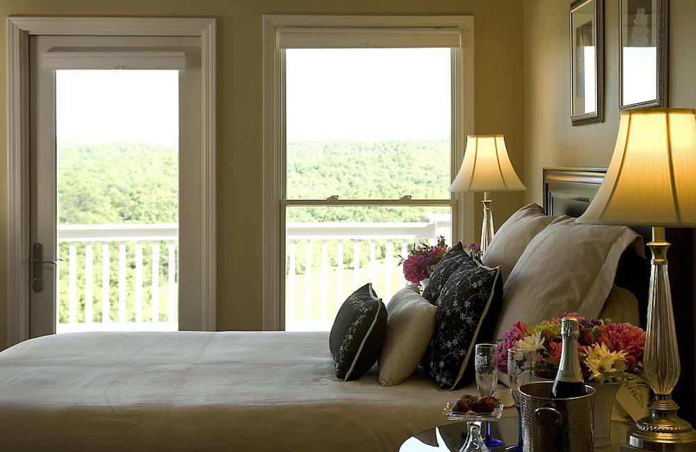 Inn at Riverbend photo 10
