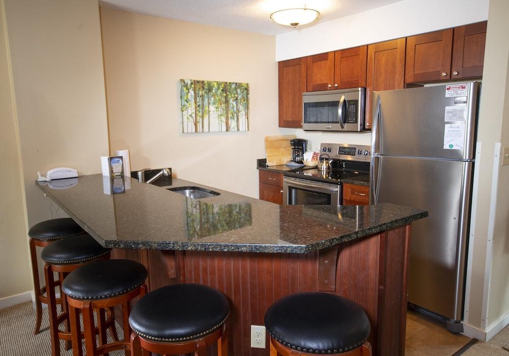 Mountain Lodge at Okemo, A Vail Resorts Property photo 13
