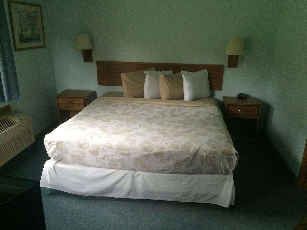 Day's End Motel photo 19