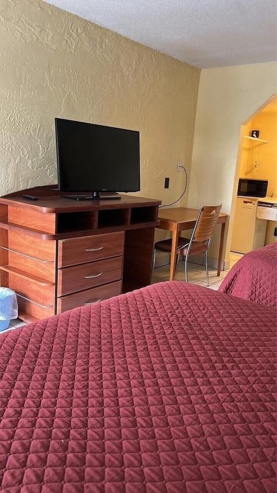 Sebastian Inn photo 4