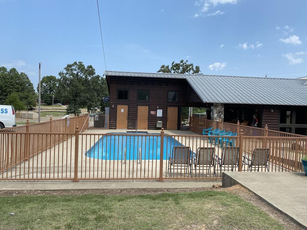 New Hochatown Lodge photo 19