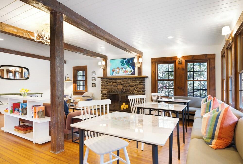 Phoenicia Lodge photo 5