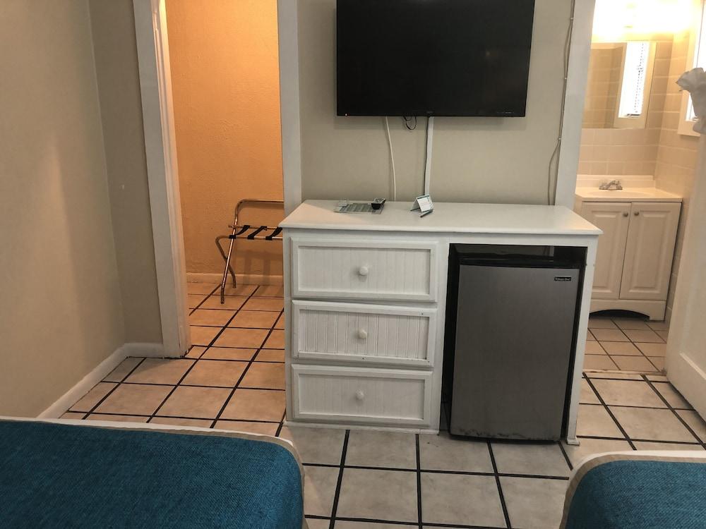 Seashell Motel photo 25