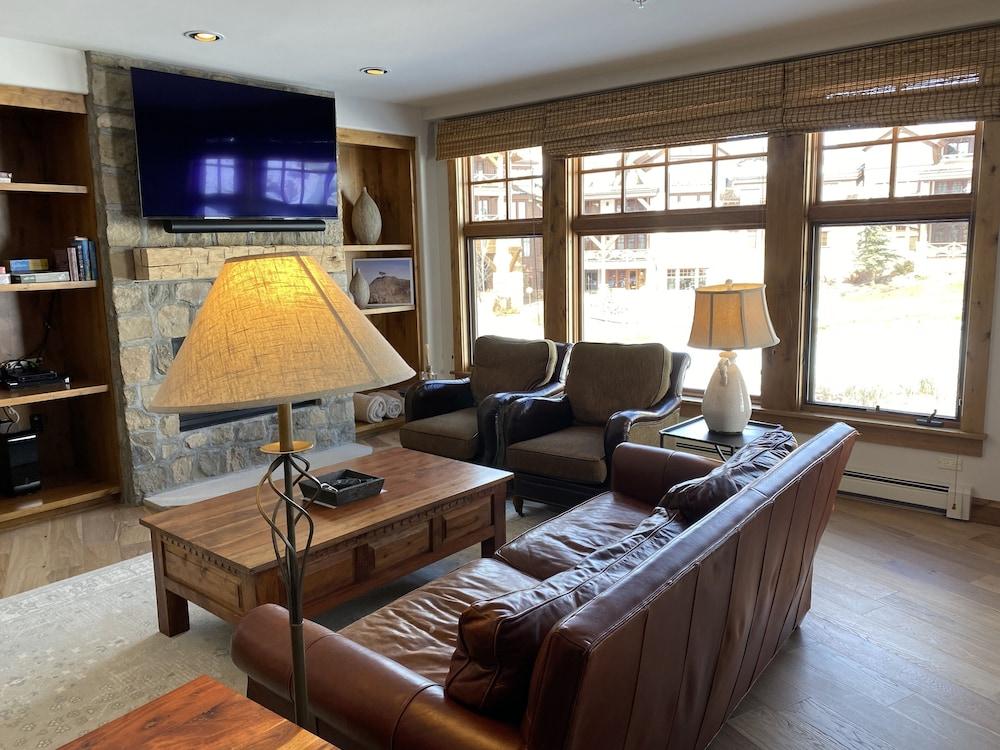 WestWall Lodge photo 20